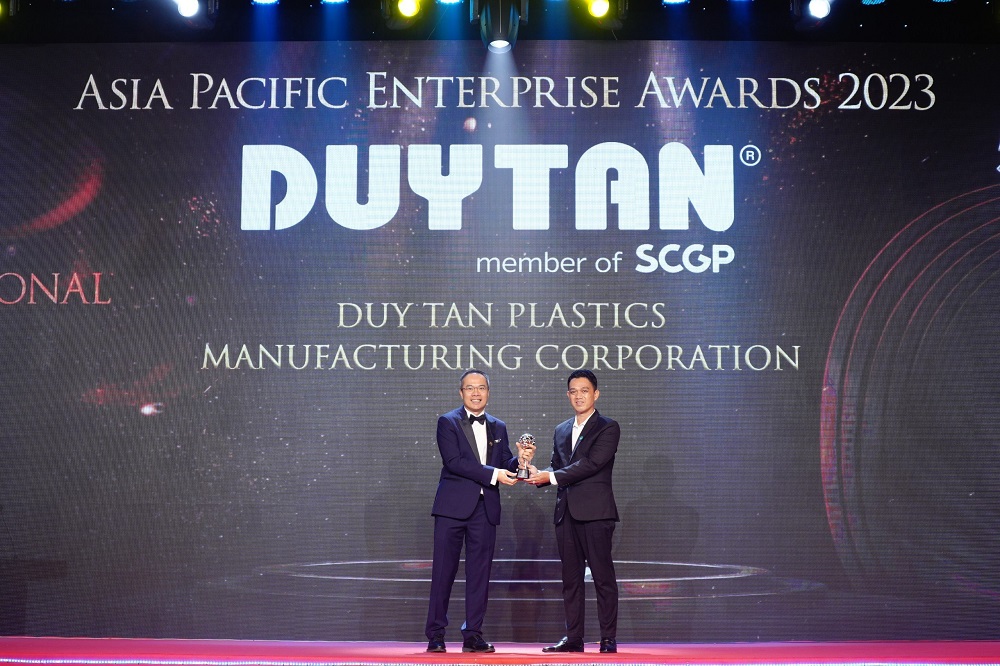 DUY TAN PLASTICS BECOMES THE "INSPIRATIONAL BRAND AWARD 2023"