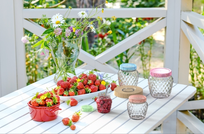 HŨ TRÁI DÂU XINH XẮN, TIỆN DỤNG