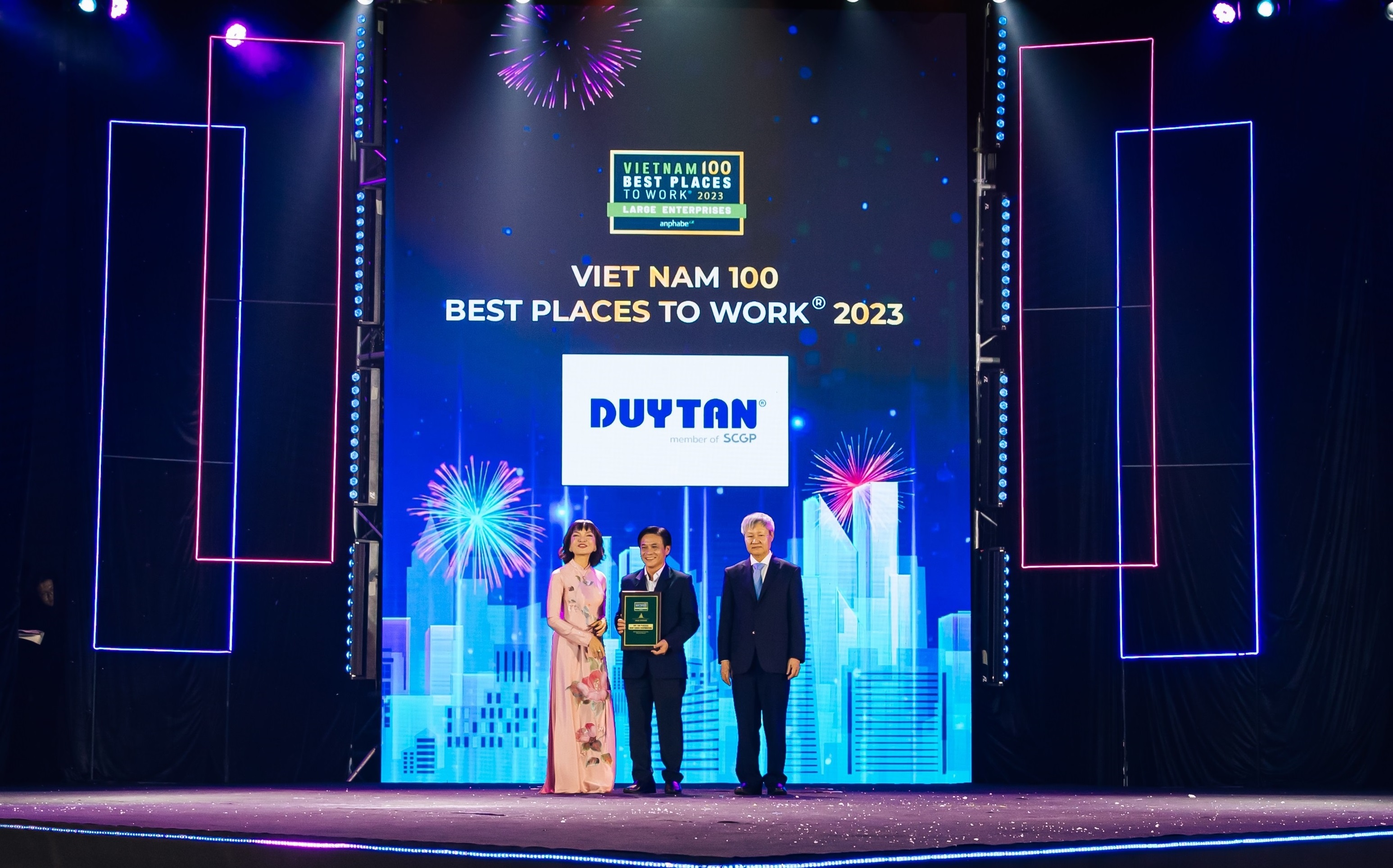 DUY TÂN LẦN THỨ 6 THUỘC TOP NƠI LÀM VIỆC TỐT NHẤT VIỆT NAM