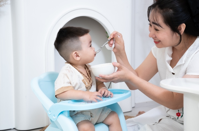 GHẾ TẬP ĂN BABY LIFE - CHO BÉ ĂN NGOAN, MẸ THÊM NHÀN