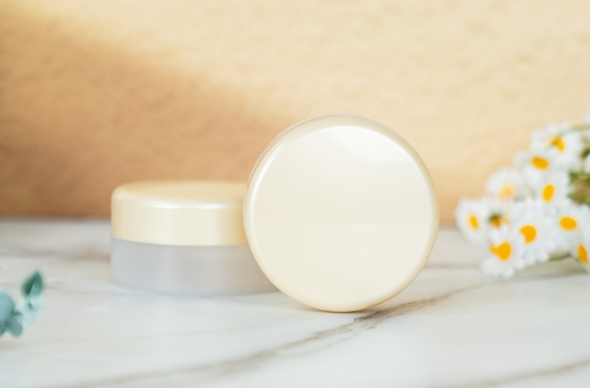 食品容器および化粧品ジャー向け透明PPパッケージソリューション