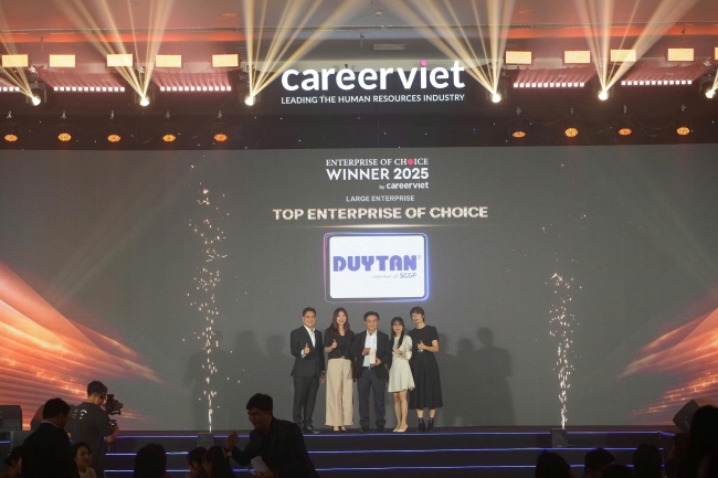 DUY TÂN ĐẠT TOP 100 DOANH NGHIỆP ĐƯỢC NGƯỜI LAO ĐỘNG YÊU THÍCH NHẤT 2025