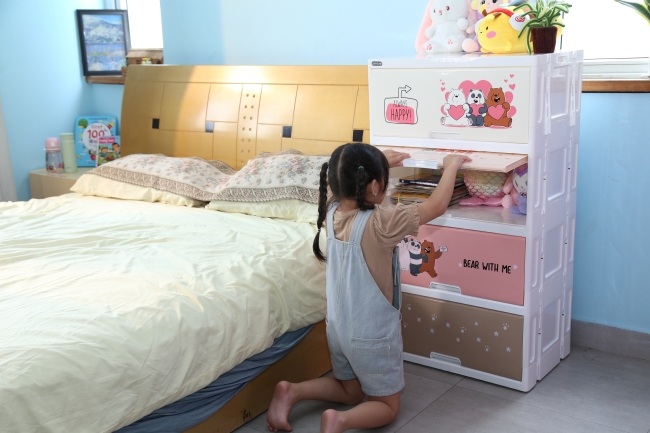 Nanaby – tủ cửa trượt ẩn We Bare Bears siêu xinh cho bé yêu