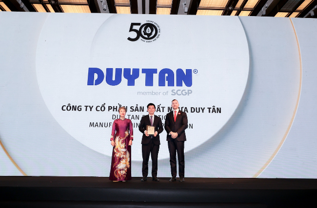 DUY TÂN LẦN THỨ 2 ĐẠT TOP 50 DOANH NGHIỆP PHÁT TRIỂN BỀN VỮNG TIÊU BIỂU